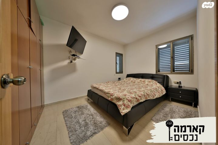 טריפלקס, שמואל יבנאלי, קרית חיים מזרחית, חיפה