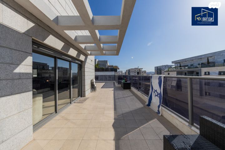 גג/ פנטהאוז, גרטרוד עליון, פסגות אפק, ראש העין