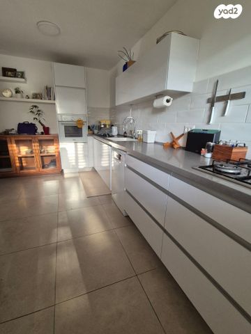 דירה, נאות אפקה ב', תל אביב יפו