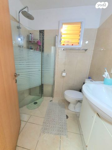 דירה, שדרות גולדה מאיר 13, נתניה