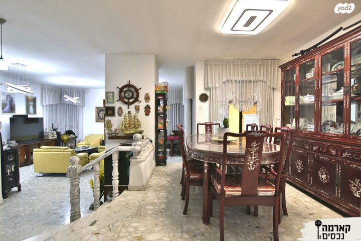 בית פרטי/ קוטג', דוד רזיאל 10, קרית בנימין, קרית אתא