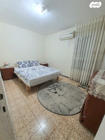 דירה, שדרות גולדה מאיר 13, נתניה