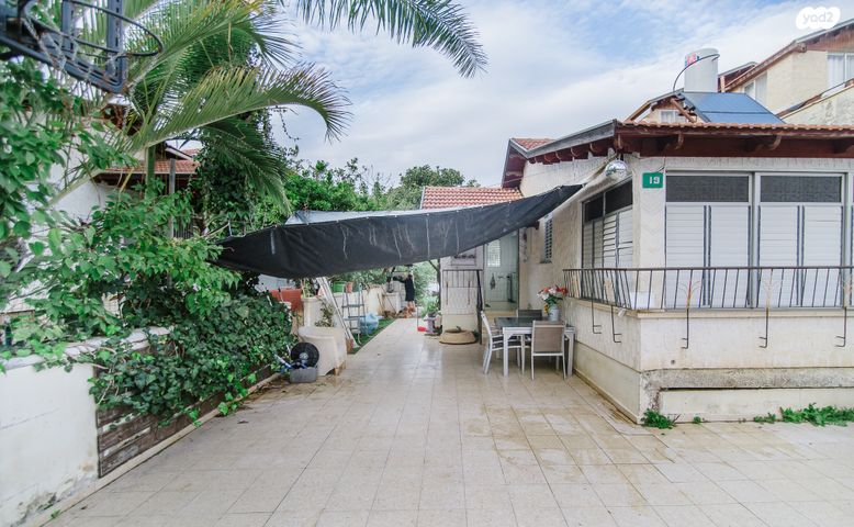 בית פרטי/ קוטג', החמישה, שעריה, פתח תקווה