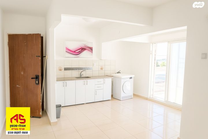 יהודה המכבי 33