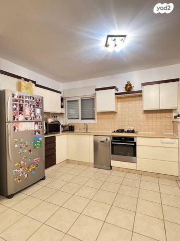 דירה, חטיבת הנח"ל 20, חדרה