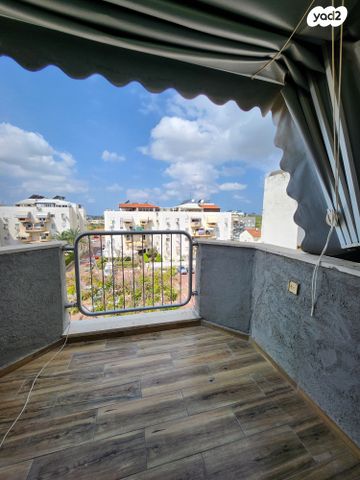 גג/ פנטהאוז, ספיר, יפה נוף וגני דן, רמלה