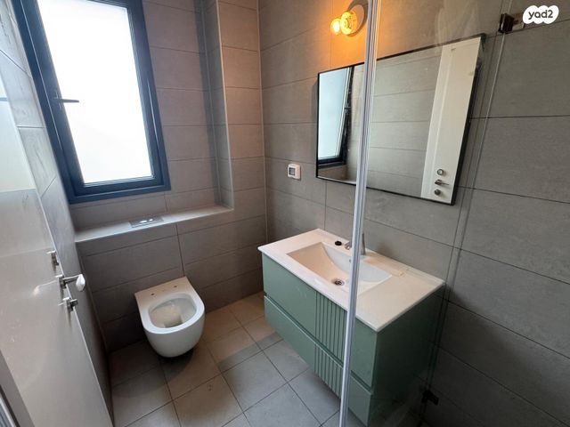 דירה, הר מירון, נווה ישראל, הרצליה