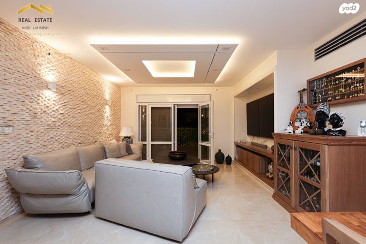 דופלקס, העצמאות 2, אבן יהודה