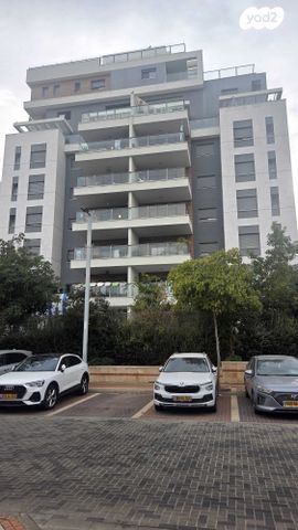 פרופ' מישל רבל 