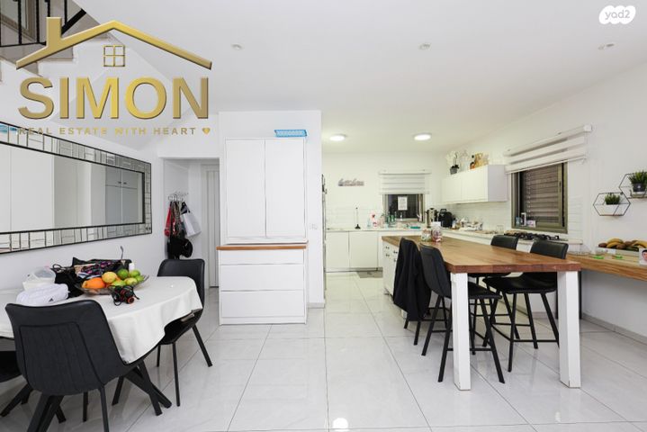 דו משפחתי, שלום שבזי 8, רמת חן ובן ציון, נתניה