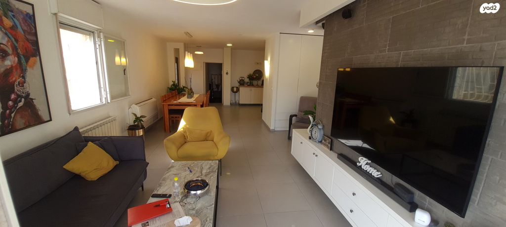 דירה, שמואל תמיר כצנלסון, פסגת זאב, ירושלים