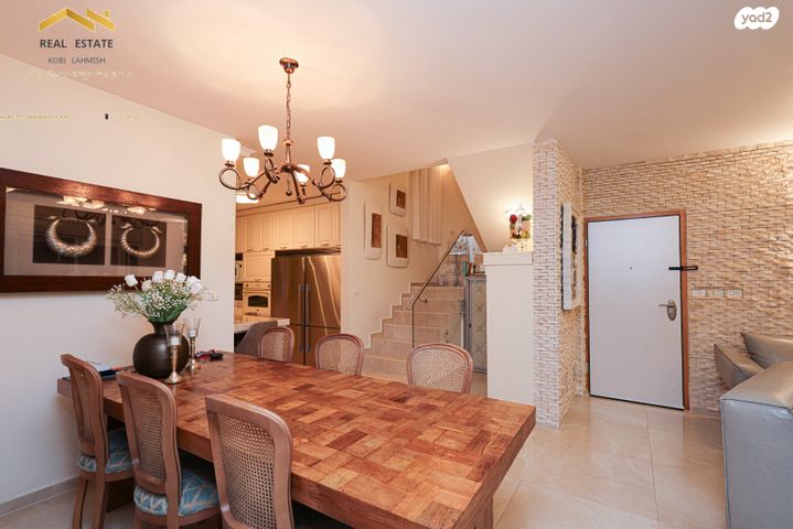 דופלקס, העצמאות 2, אבן יהודה