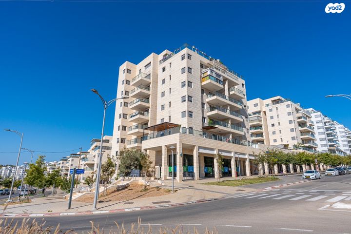 דירה, יקינטון 2, הפרחים, חריש