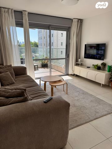 יעקב פיכמן 23