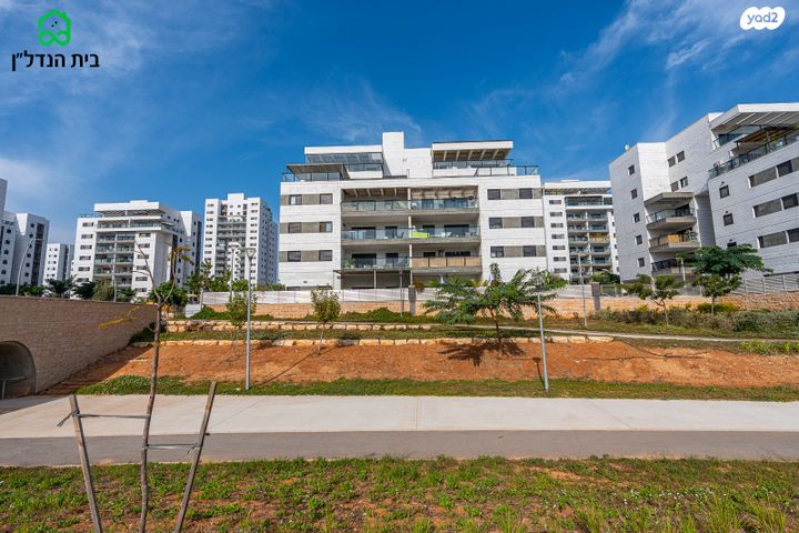 דירה, השולמית, אור ים, אור עקיבא