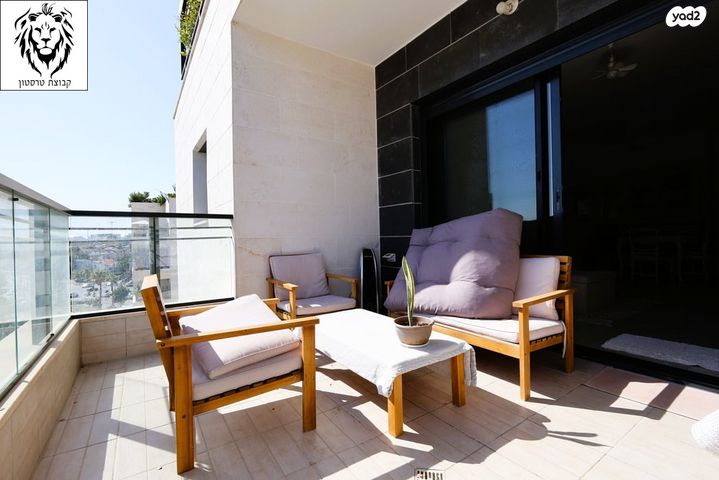 דירה, נאות שדה, רעננה