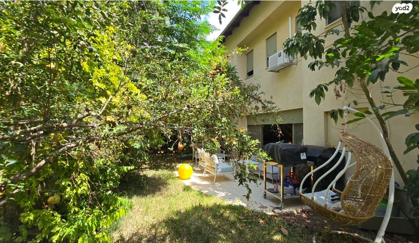 דו משפחתי, מזכרת בתיה