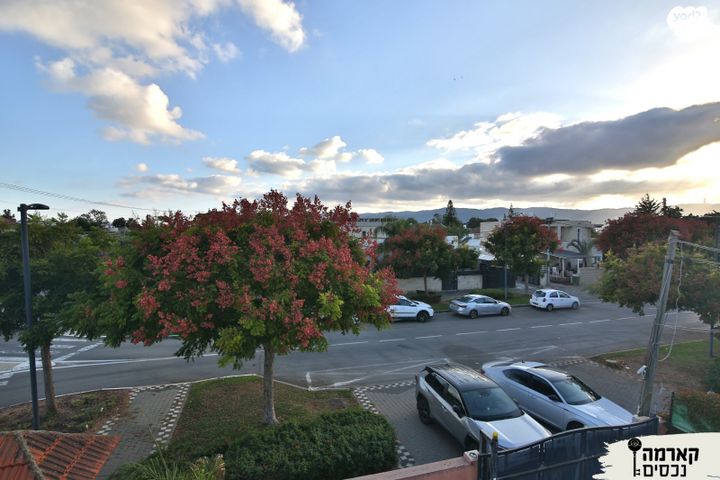 בית פרטי/ קוטג', דוד רזיאל 10, קרית בנימין, קרית אתא