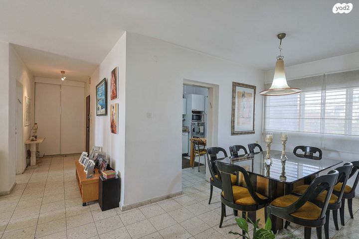 דירה, כפר סבא