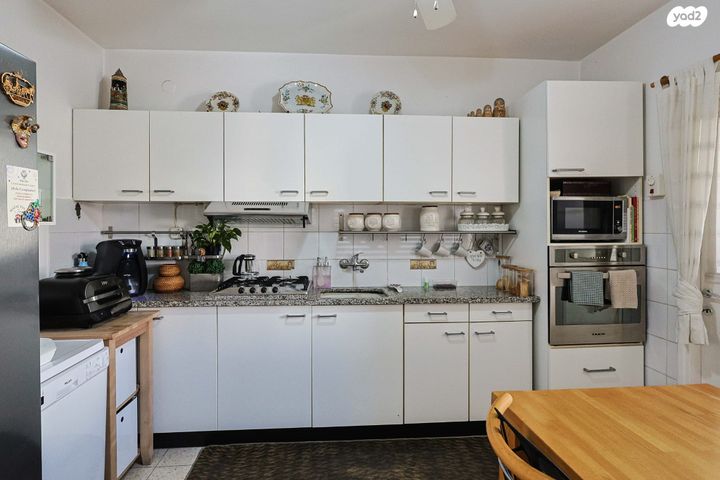 דירה, כפר סבא