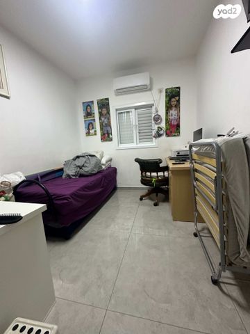 גג/ פנטהאוז, קרן היסוד 30, קרית שרת מערב, חולון