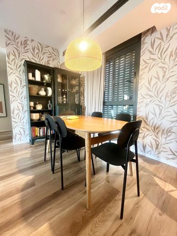 דירה, העצמאות 42, מרכז, הרצליה