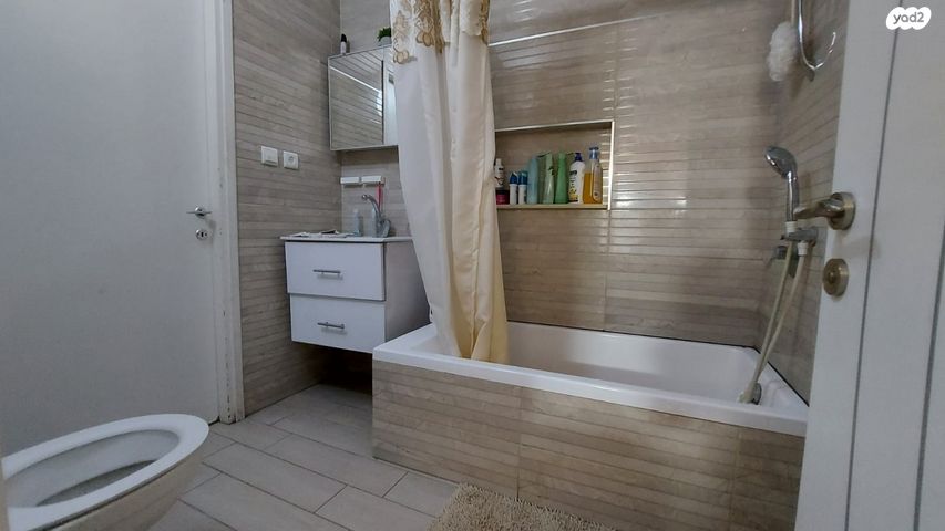 דירה, פסח חברוני, קרית היובל, ירושלים