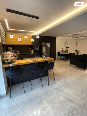 דירת גן, קרית ים