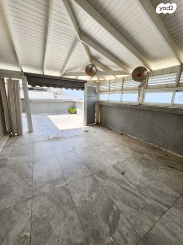 גג/ פנטהאוז, ספיר, יפה נוף וגני דן, רמלה