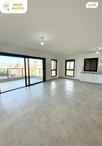 דירה, אמנון ליפקין שחק, נוף הטיילת, נתניה