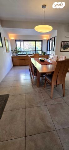 בית פרטי/ קוטג', מזכרת בתיה