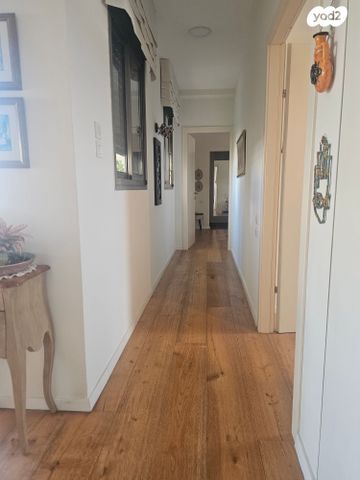 דירה, ברל כצנלסון 4, קרית ספיר, כפר סבא