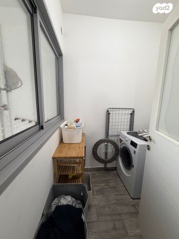 דירה, הצנחנים 5, אריק שרון, נהריה