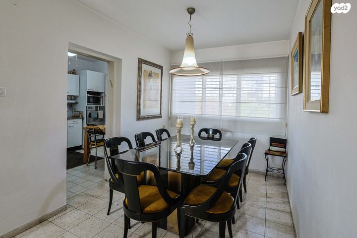 דירה, כפר סבא