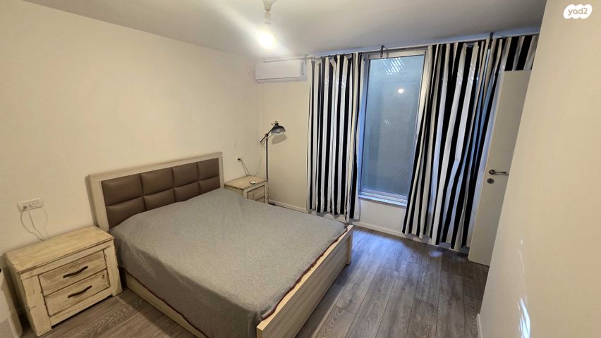 דו משפחתי, מנשה בן ישראל, רמת אהרון, רחובות