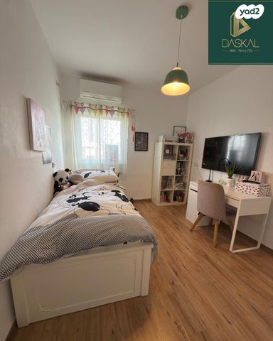 דירה, עמיאל רוז'נסקי, אפרים, רחובות