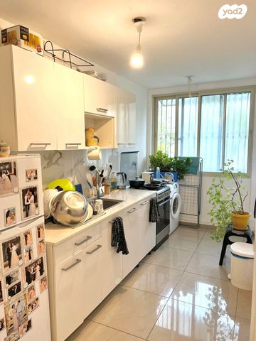 עליזה יאנסן 