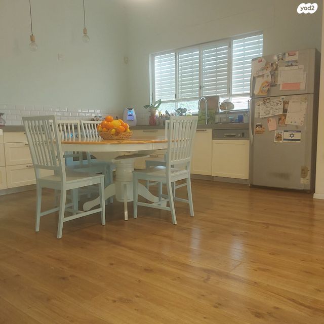 דו משפחתי, להבות חביבה