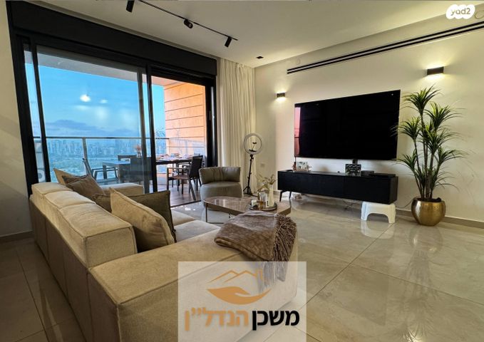 דירה, משה לוי, רמלה