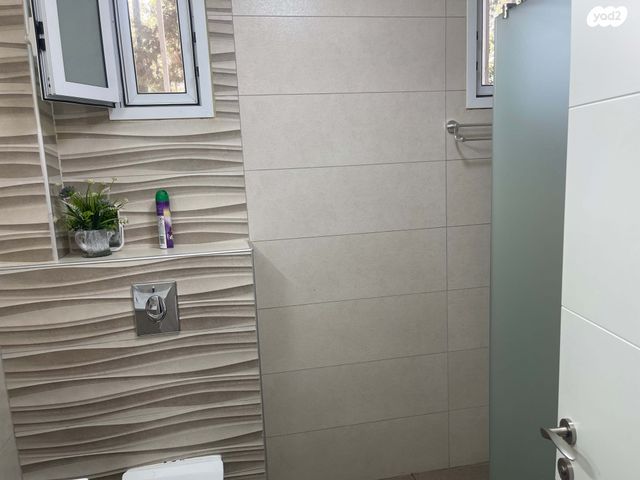 דירת גן, אשכולות, הגליל, כרמיאל