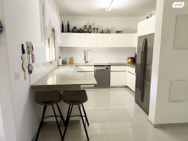 דירה, דוכיפת, רמות יצחק, נשר