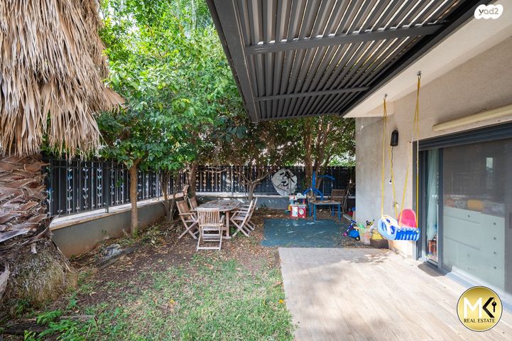 דו משפחתי, לימון, נווה פרדסים, פרדס חנה כרכור