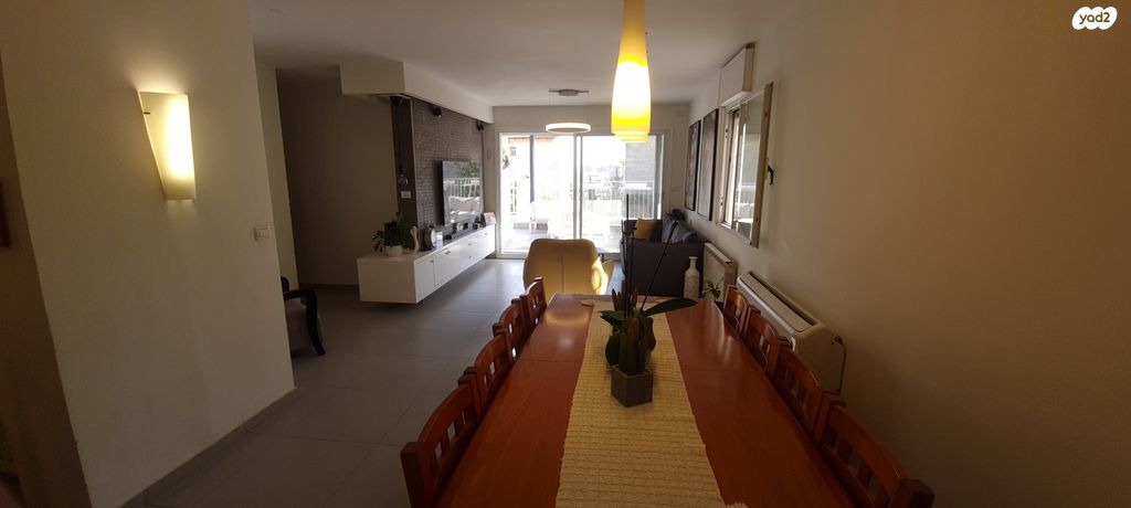 דירה, שמואל תמיר כצנלסון, פסגת זאב, ירושלים