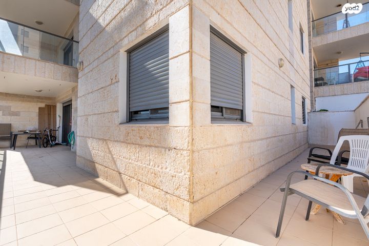 דירה, יקינטון 2, הפרחים, חריש