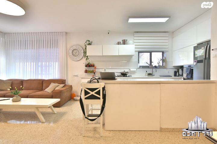 גג/ פנטהאוז, שדרות וייצמן, מרכז העיר, סביניה, הוותיקה, קרית ביאליק