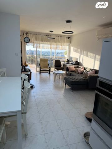 דירה, קרית אילון, חולון