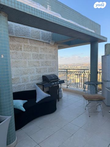 גג/ פנטהאוז, ירמיהו, רוממה, ירושלים