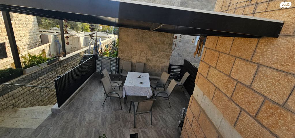 דו משפחתי, פלמ"ח, מעוז ציון ב', מבשרת ציון