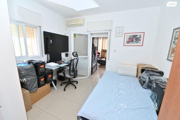 דירה, פליקס פרנקפורטר, רמות, ירושלים