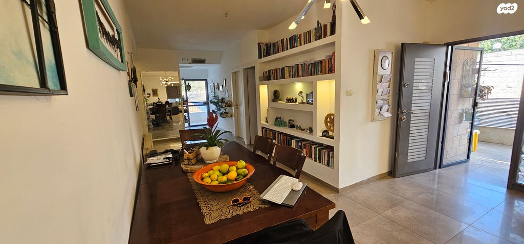 דו משפחתי, פלמ"ח, מעוז ציון ב', מבשרת ציון